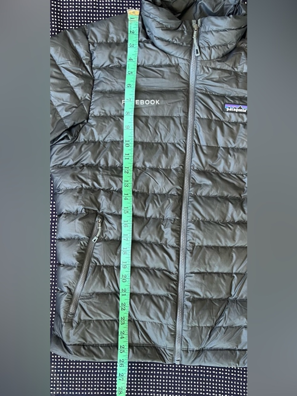 Patagonia Men's Down Sweater Jacket - Picture 5 of 12